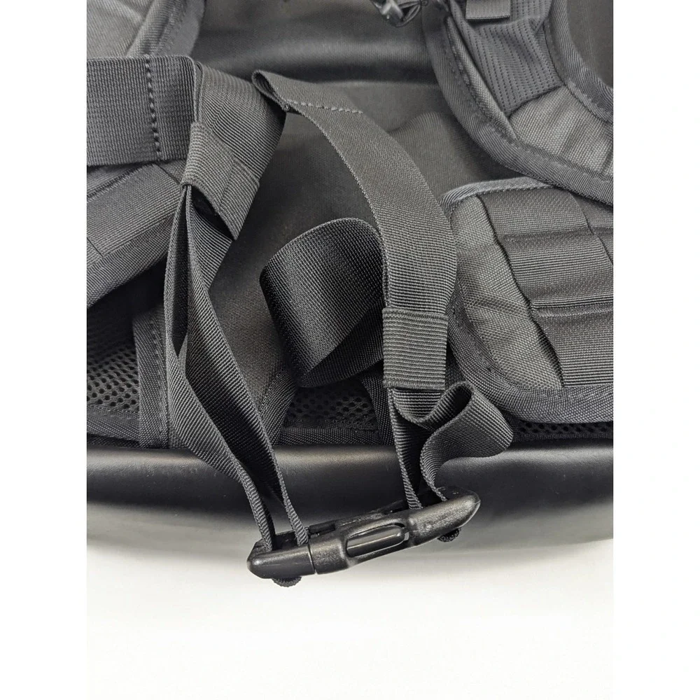 Oakley Kitchen Sink Backpack 34L Stealth‎ Black Tactical Travel Riding